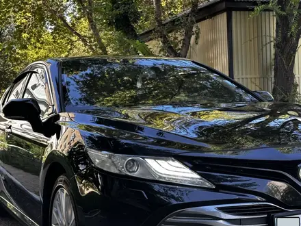 Toyota Camry 2018 года за 12 500 000 тг. в Астана