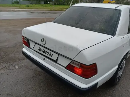 Mercedes-Benz E 260 1988 года за 1 200 000 тг. в Алматы – фото 11