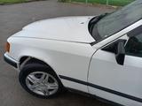 Mercedes-Benz E 260 1988 годаүшін1 200 000 тг. в Алматы – фото 4