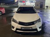 Toyota Corolla 2015 годаfor6 900 000 тг. в Атырау