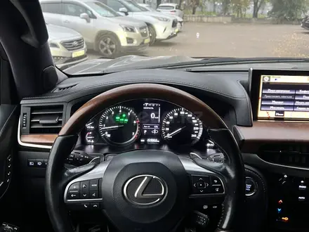 Lexus LX 570 2017 года за 45 000 000 тг. в Алматы – фото 2