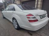 Mercedes-Benz S 550 2007 года за 5 900 000 тг. в Алматы – фото 2