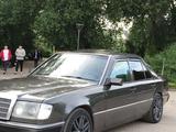 Mercedes-Benz E 220 1993 годаүшін2 350 000 тг. в Алматы – фото 2