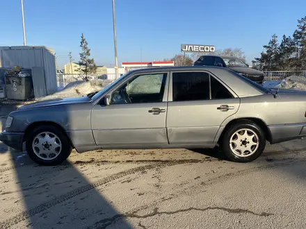 Mercedes-Benz E 200 1990 года за 1 500 000 тг. в Костанай – фото 5