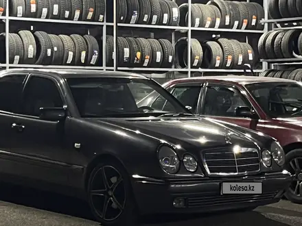 Mercedes-Benz E 320 1995 года за 3 800 000 тг. в Алматы – фото 4
