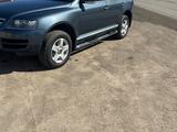Volkswagen Touareg 2006 года за 6 900 000 тг. в Актобе – фото 3