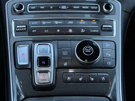 Hyundai Santa Fe 2022 года за 16 000 000 тг. в Усть-Каменогорск – фото 21