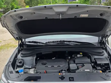 Hyundai Santa Fe 2020 года за 13 100 000 тг. в Алматы – фото 24