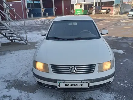 Volkswagen Passat 2000 года за 2 350 000 тг. в Тараз