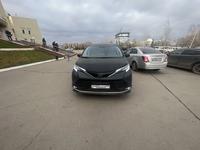 Toyota Sienna 2021 года за 18 600 000 тг. в Астана