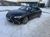 Lexus ES 250 2020 года за 19 000 000 тг. в Астана