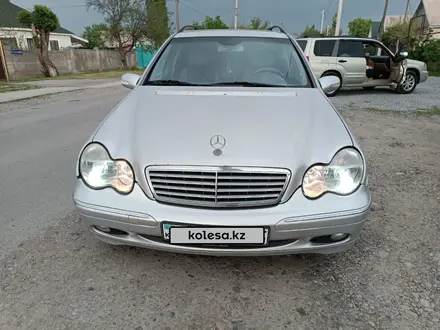 Mercedes-Benz C 200 2001 года за 2 300 000 тг. в Алматы – фото 2