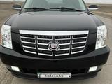 Cadillac Escalade 2008 годаүшін9 000 000 тг. в Атырау