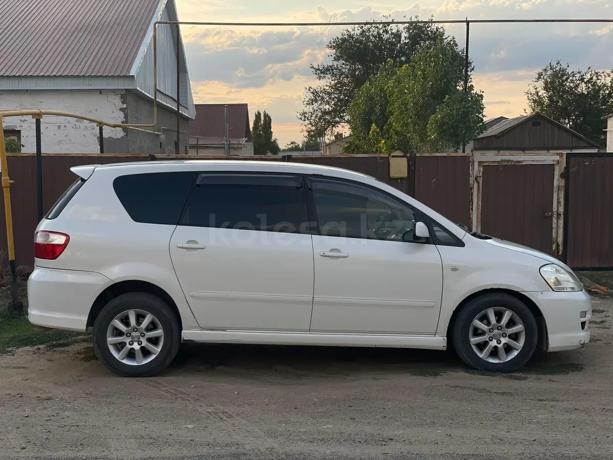 Toyota Ipsum, 2004