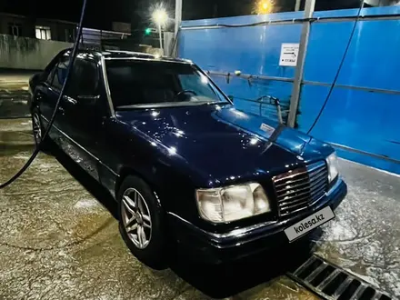 Mercedes-Benz E 220 1993 года за 3 200 000 тг. в Шу – фото 12