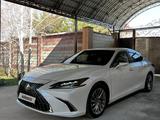 Lexus ES 250 2022 года за 28 000 000 тг. в Шымкент – фото 4