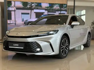 Toyota Camry Luxe