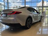 Toyota Camry Luxe 2025 года за 21 190 000 тг. в Астана – фото 4