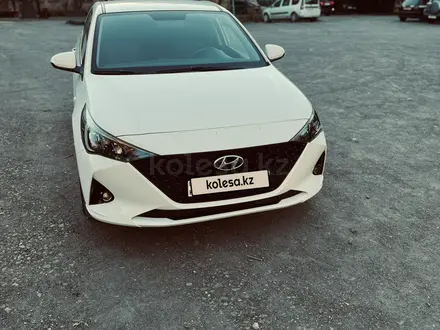 Hyundai Accent 2021 года за 7 600 000 тг. в Караганда