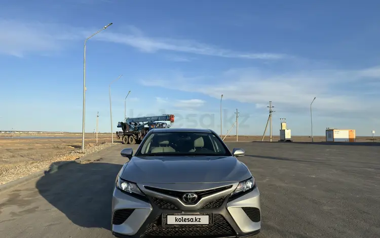 Toyota Camry 2019 года за 10 000 000 тг. в Атырау