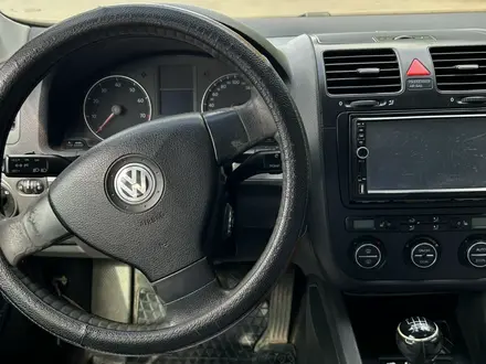 Volkswagen Jetta 2006 года за 3 000 000 тг. в Уральск – фото 4