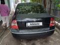 Volkswagen Passat 2002 годаfor2 200 000 тг. в Алматы – фото 3