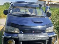 Mitsubishi Delica 1997 годаfor2 800 000 тг. в Алматы