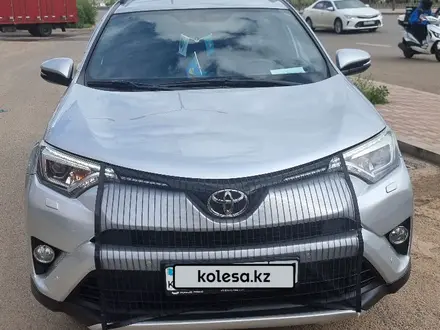 Toyota RAV4 2018 года за 10 500 000 тг. в Астана – фото 8