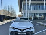 Toyota Camry 2018 года за 15 300 000 тг. в Кызылорда – фото 2