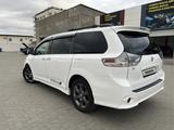 Toyota Sienna 2015 года за 12 000 000 тг. в Актау – фото 4