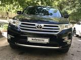 Toyota Highlander 2011 года за 14 900 000 тг. в Астана