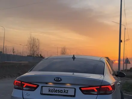 Kia K5 2021 года за 9 200 000 тг. в Алматы – фото 10