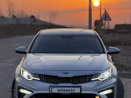 Kia K5 2021 года за 9 200 000 тг. в Алматы – фото 3