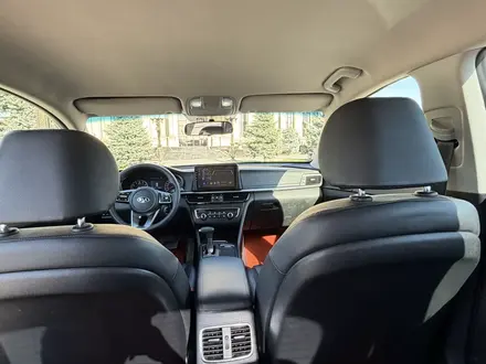 Kia K5 2021 года за 9 200 000 тг. в Алматы – фото 25