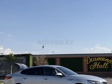 Kia K5 2021 года за 9 200 000 тг. в Алматы – фото 34