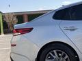 Kia K5 2021 года за 9 200 000 тг. в Алматы – фото 35