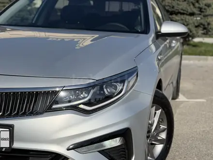 Kia K5 2021 года за 9 200 000 тг. в Алматы – фото 40