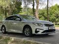 Kia K5 2021 года за 9 200 000 тг. в Алматы – фото 48