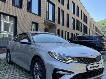 Kia K5 2021 года за 9 200 000 тг. в Алматы – фото 2