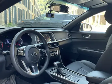 Kia K5 2021 года за 9 200 000 тг. в Алматы – фото 60
