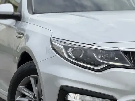 Kia K5 2021 года за 9 200 000 тг. в Алматы – фото 65