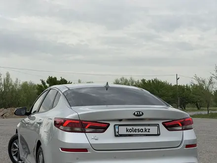 Kia K5 2021 года за 9 200 000 тг. в Алматы – фото 68