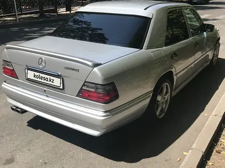 Mercedes-Benz E 420 1994 года за 15 000 000 тг. в Алматы – фото 2