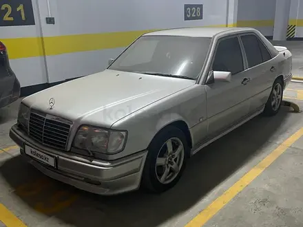Mercedes-Benz E 420 1994 года за 15 000 000 тг. в Алматы – фото 3
