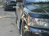 Land Rover Range Rover Sport 2010 года за 9 000 000 тг. в Алматы