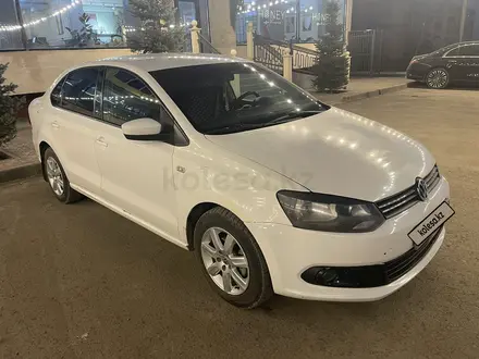 Volkswagen Polo 2013 года за 4 500 000 тг. в Уральск – фото 2