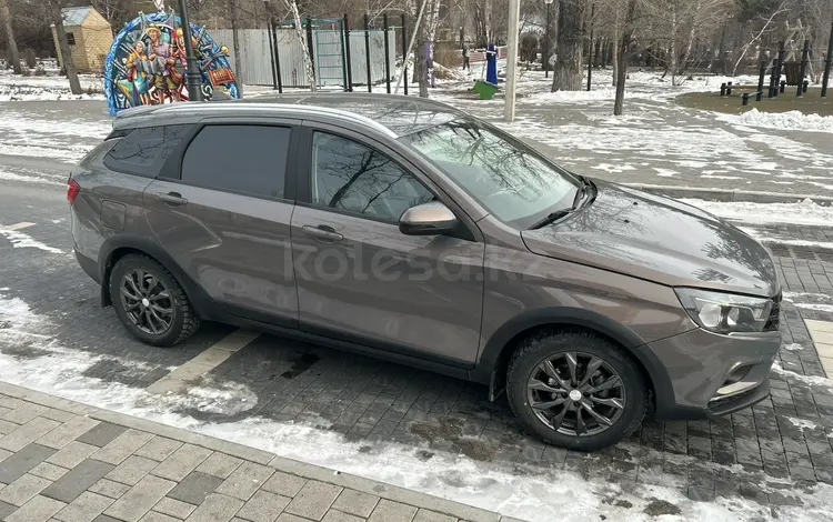 ВАЗ (Lada) Vesta SW Cross 2018 годаүшін5 200 000 тг. в Семей