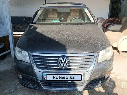 Volkswagen Passat 2005 года за 2 800 000 тг. в Алматы – фото 9