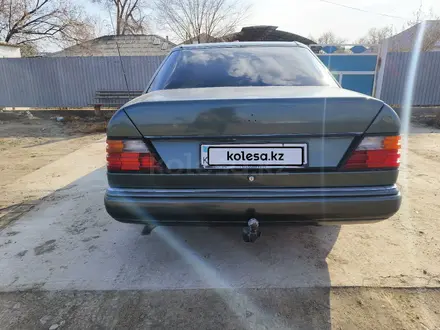 Mercedes-Benz E 220 1993 года за 1 550 000 тг. в Жалагаш – фото 6