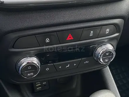 Chevrolet Tracker 2022 года за 6 390 000 тг. в Алматы – фото 19